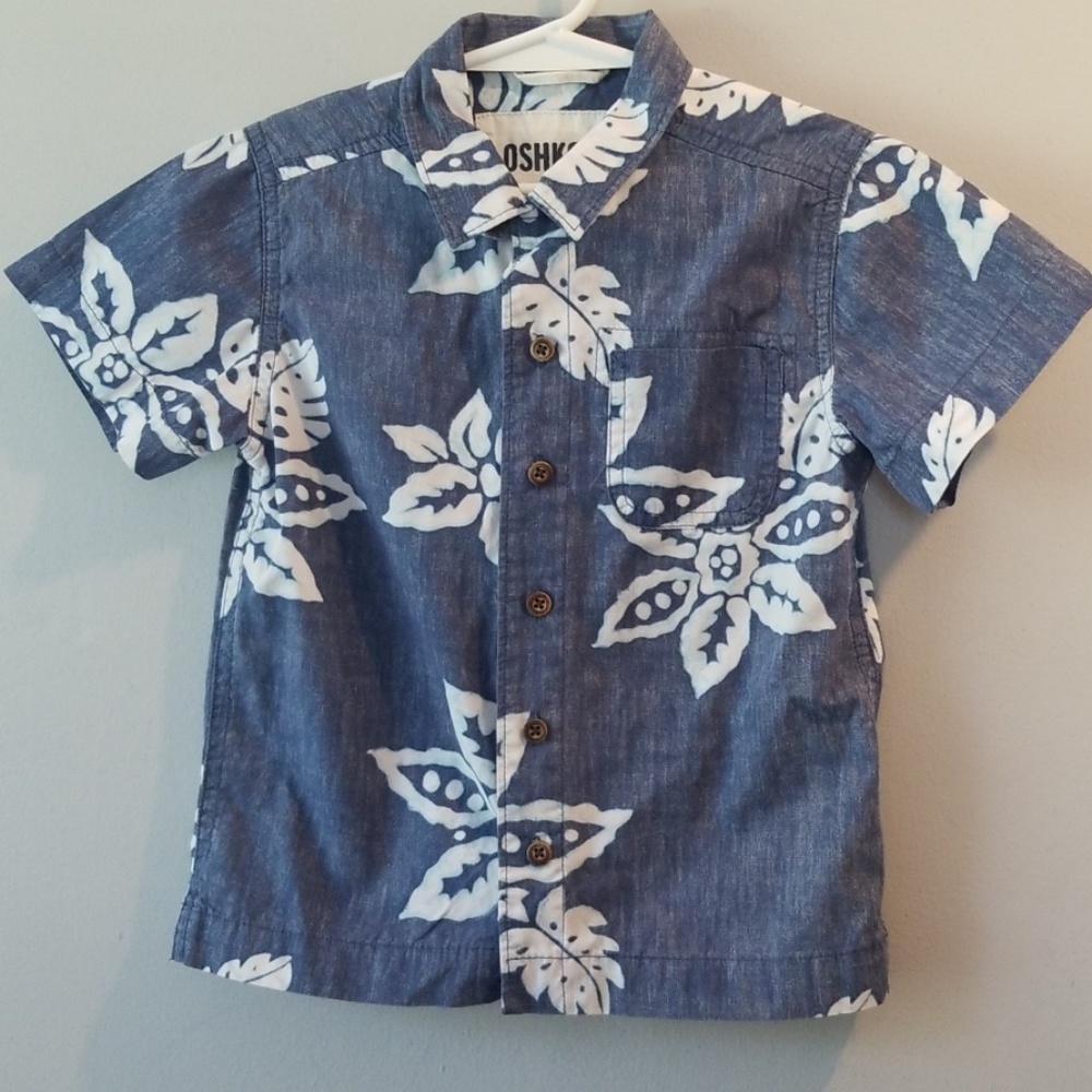 Boys 3T Shortsleeve shirt